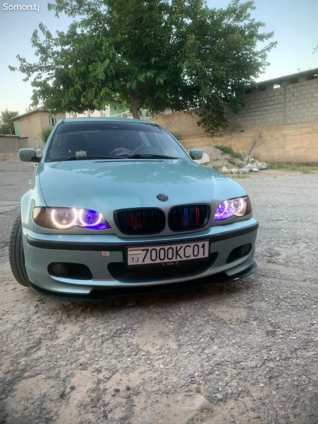 BMW 3 series 2003 · 2.0 MT