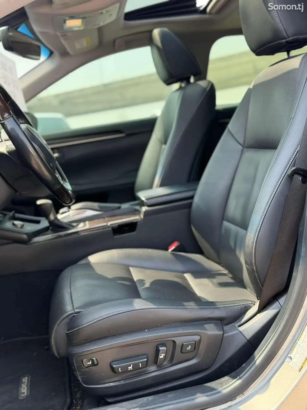 Lexus ES series 2017 · 3.0 CVT