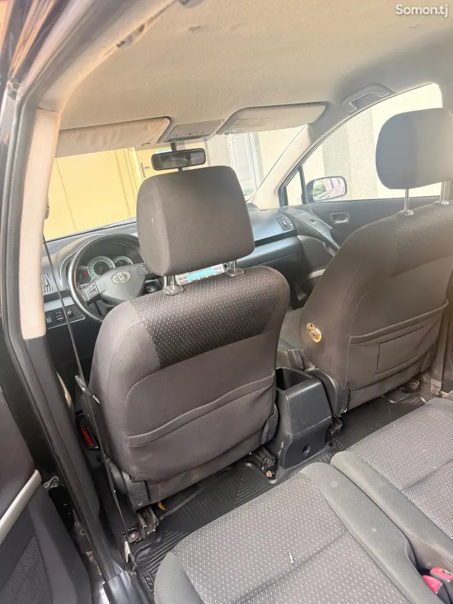 Toyota Verso 2007 · 1.8 MT