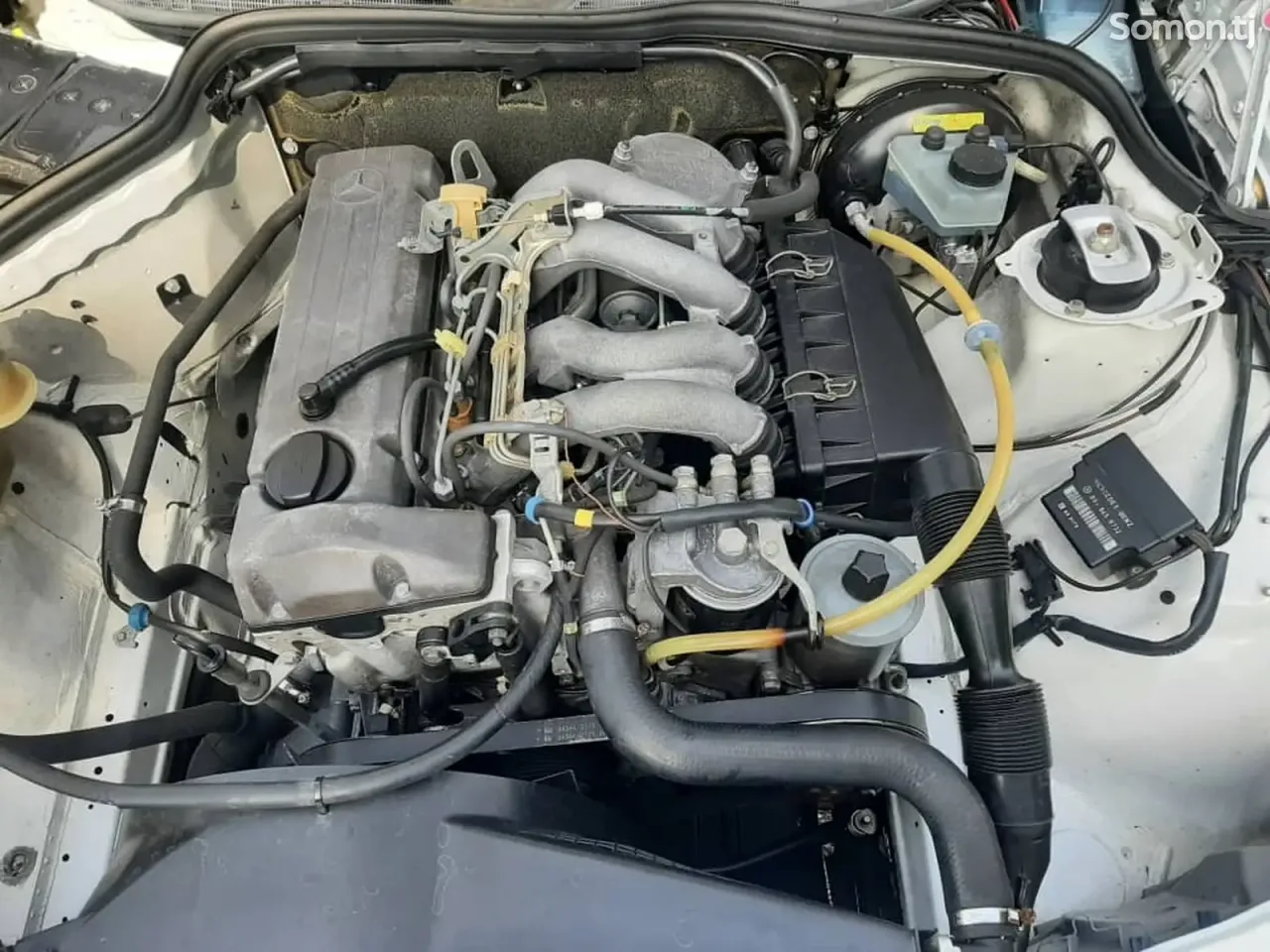 Mercedes-Benz W201 1987 · 2.0 MT