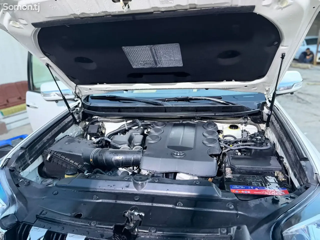 Toyota Land Cruiser Prado 2014 · 0.4 AT