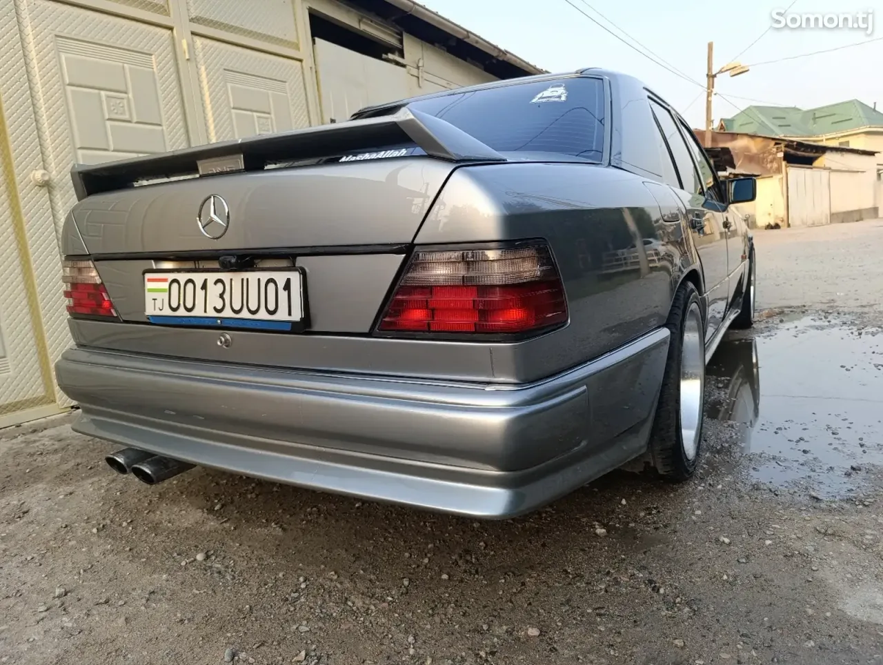Mercedes-Benz W124 1992 · 5.5 AT
