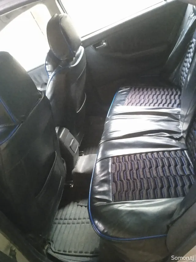 Toyota Corolla 2002 · 1.8 MT