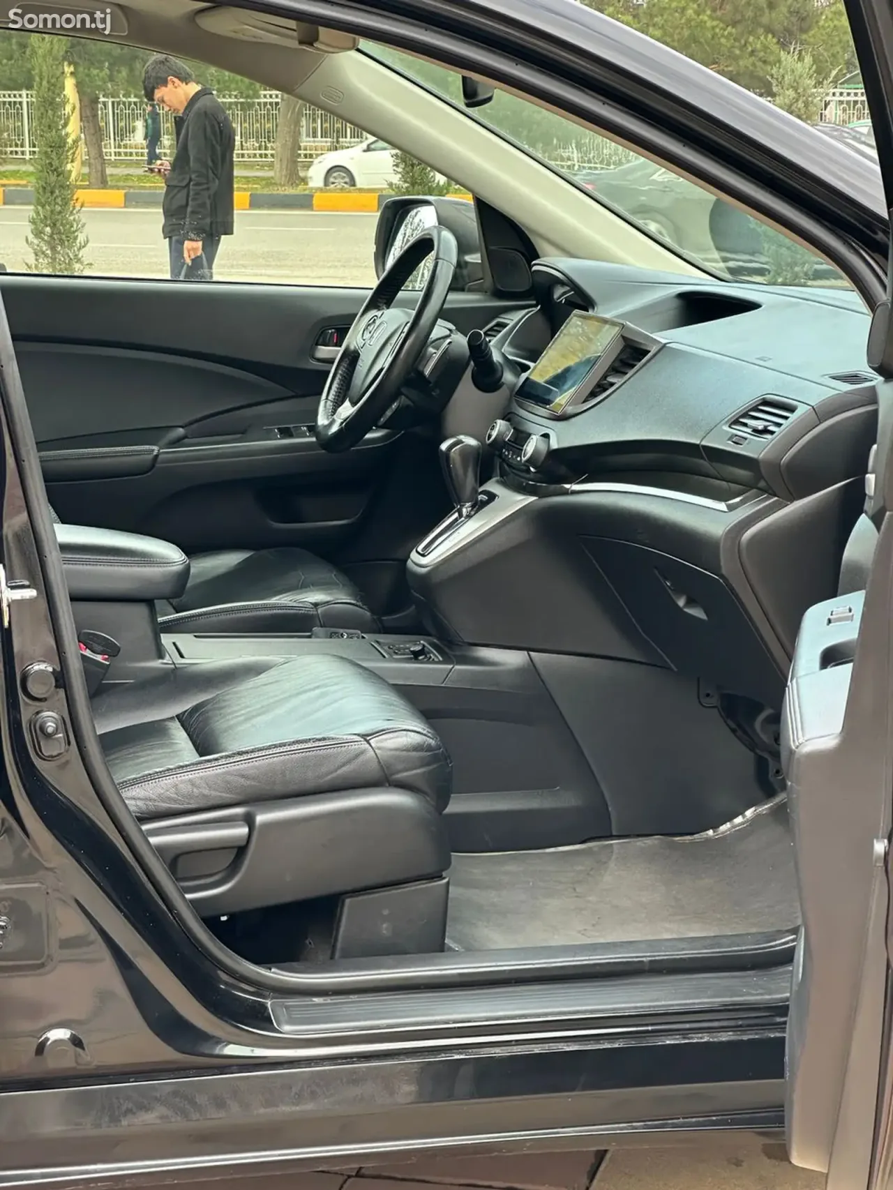 Honda CR-V 2012 · 2.4 AT