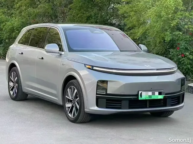 Li Auto (Lixiang) L7 2023 · 1.5 AT