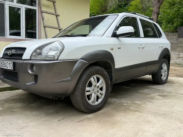 Hyundai Tucson 2007 · 2.0 AT