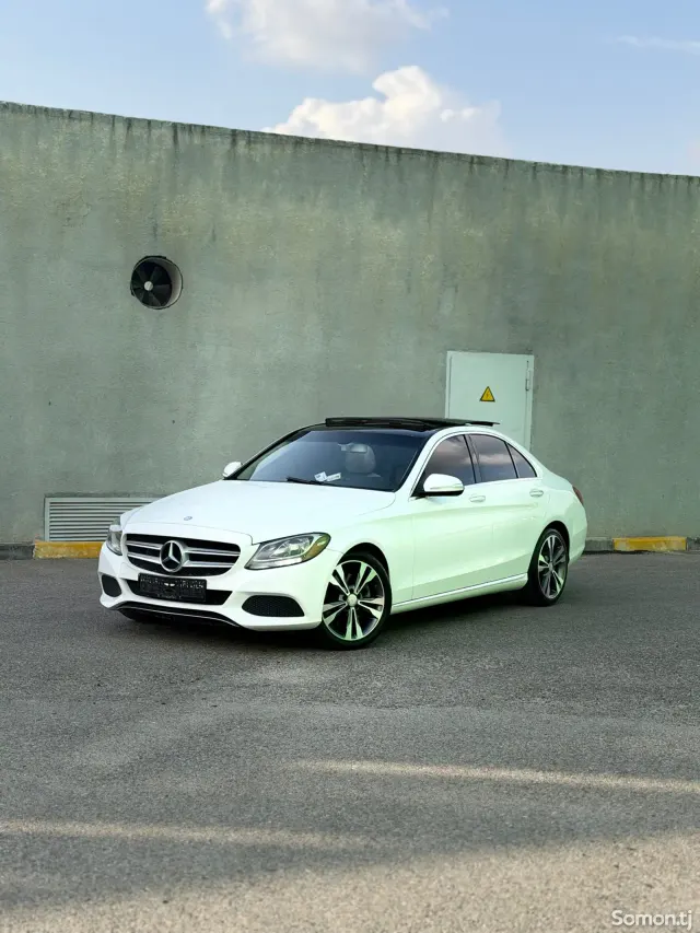 Mercedes-Benz C class 2015 · 2.0 AT