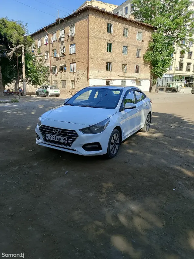 Hyundai Solaris 2019 · 1.4 MT