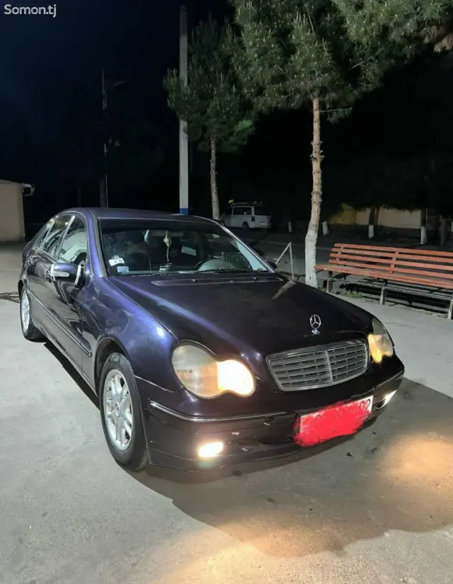 Mercedes-Benz C class 2000 · 2.0 AT