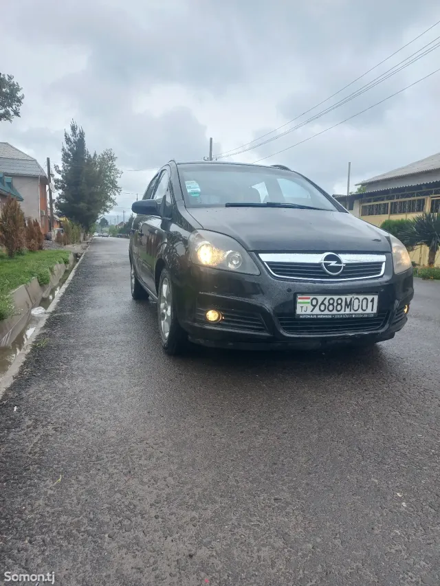 Opel Zafira 2007 · 1.8 MT