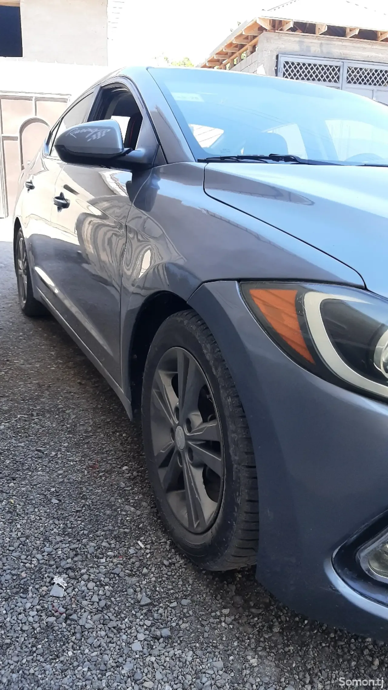 Hyundai Elantra 2018 · 2.0 AT