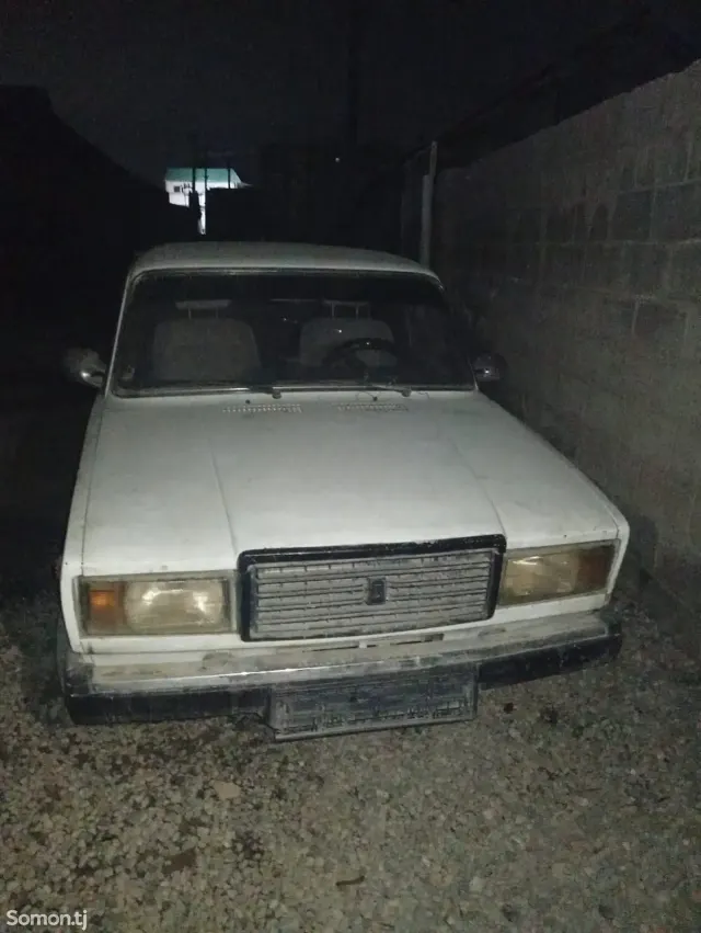 Lada (ВАЗ) 2107 1999 · 1.6 MT