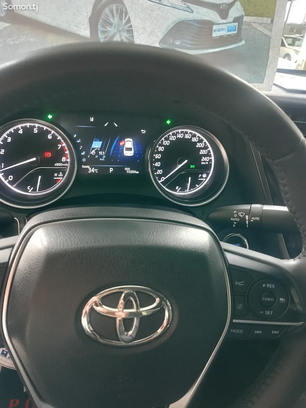Toyota Camry 2018 · 2.5 AT