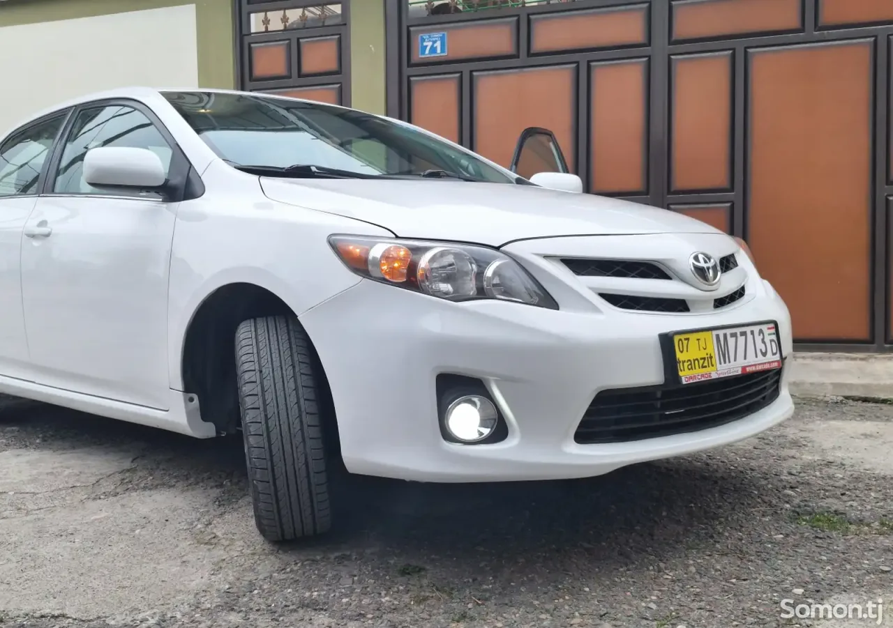 Toyota Corolla 2013 · 1.8 AT