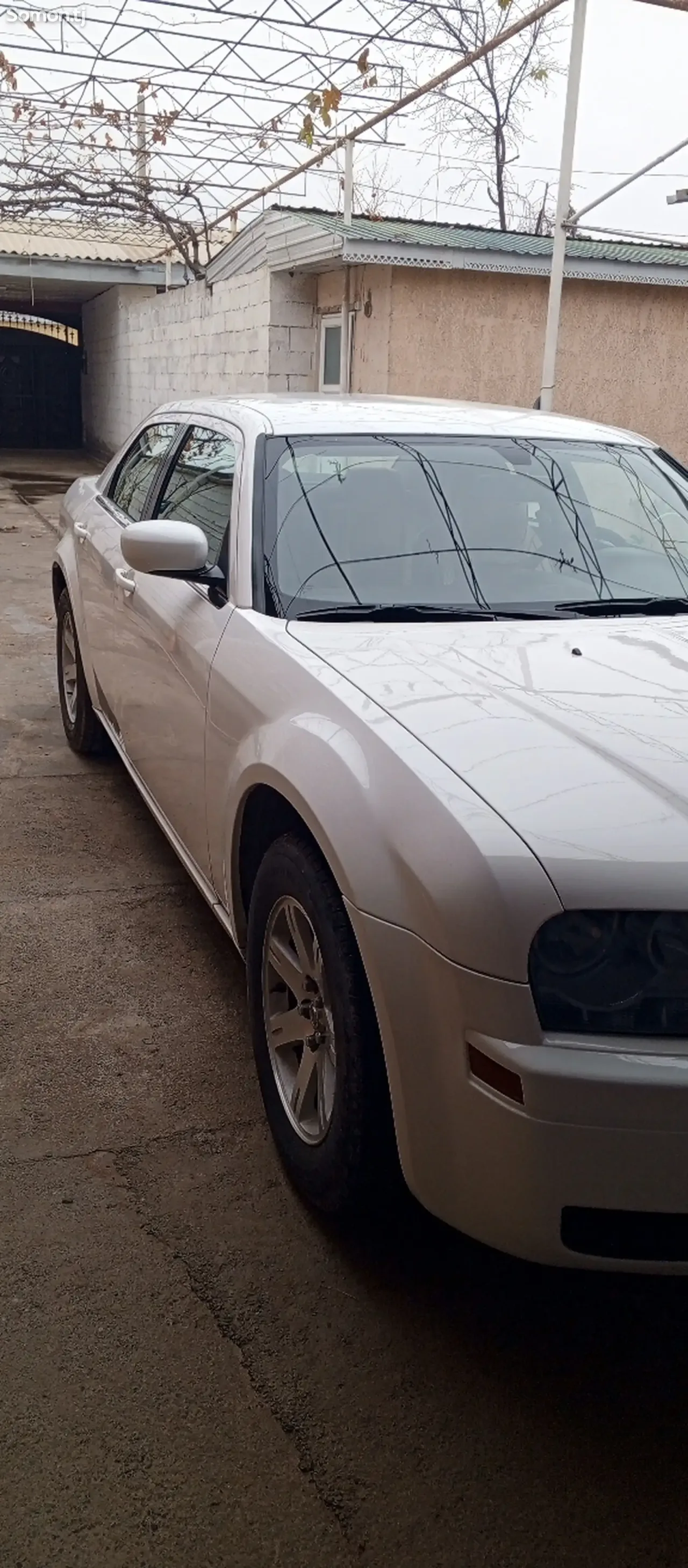 Chrysler 300C 2006 · 2.7 AT