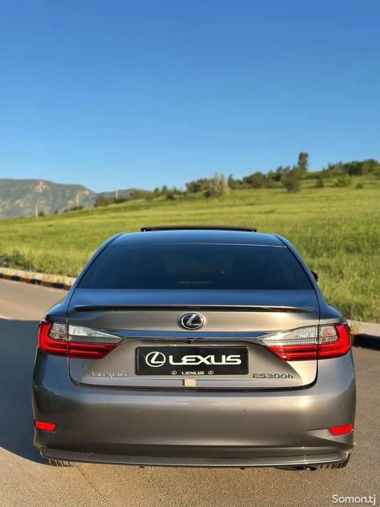 Lexus ES series 2016 · 3.0 AT