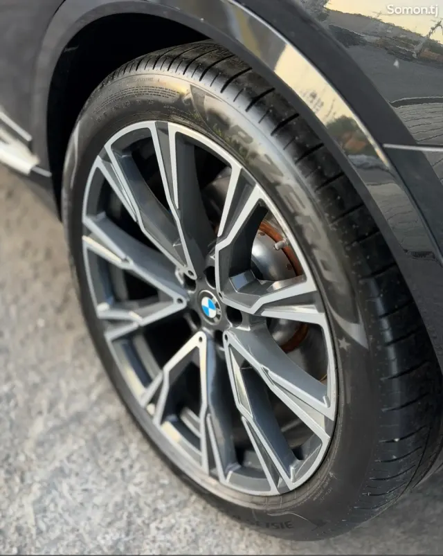 BMW X7 2020 · 3.0 AT