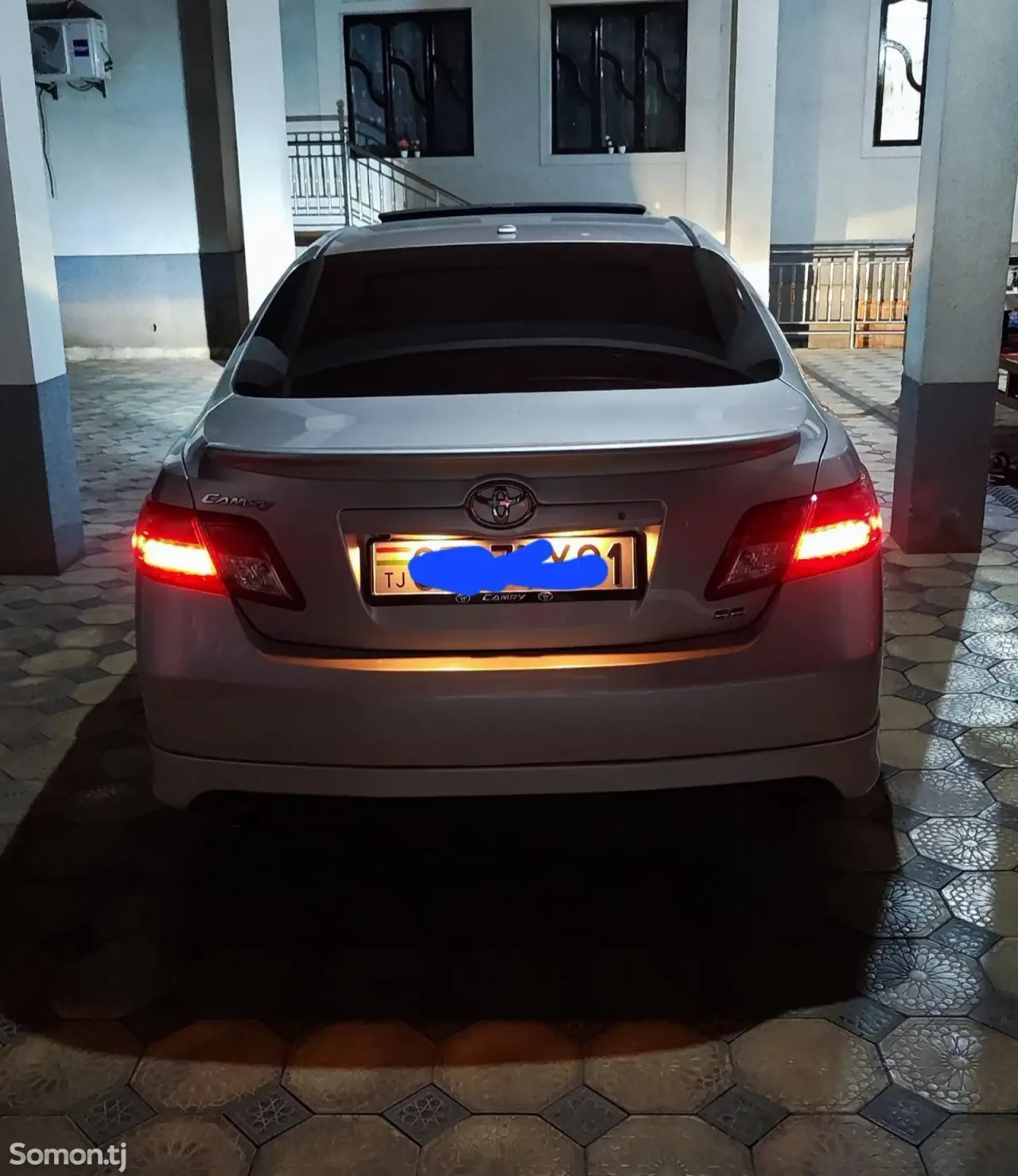 Toyota Camry 2010 · 2.5 AT