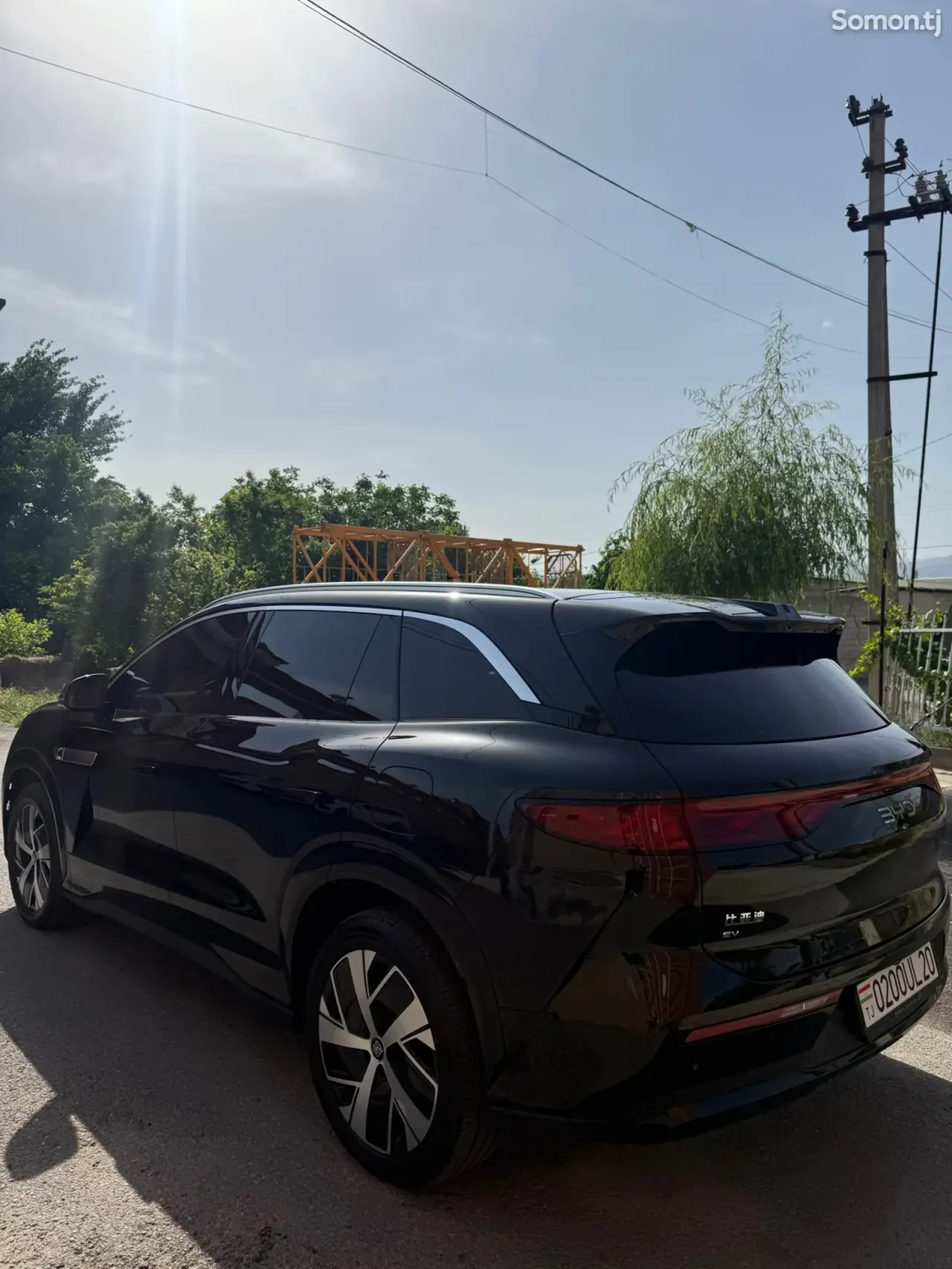 BYD Tang 2025 · AT