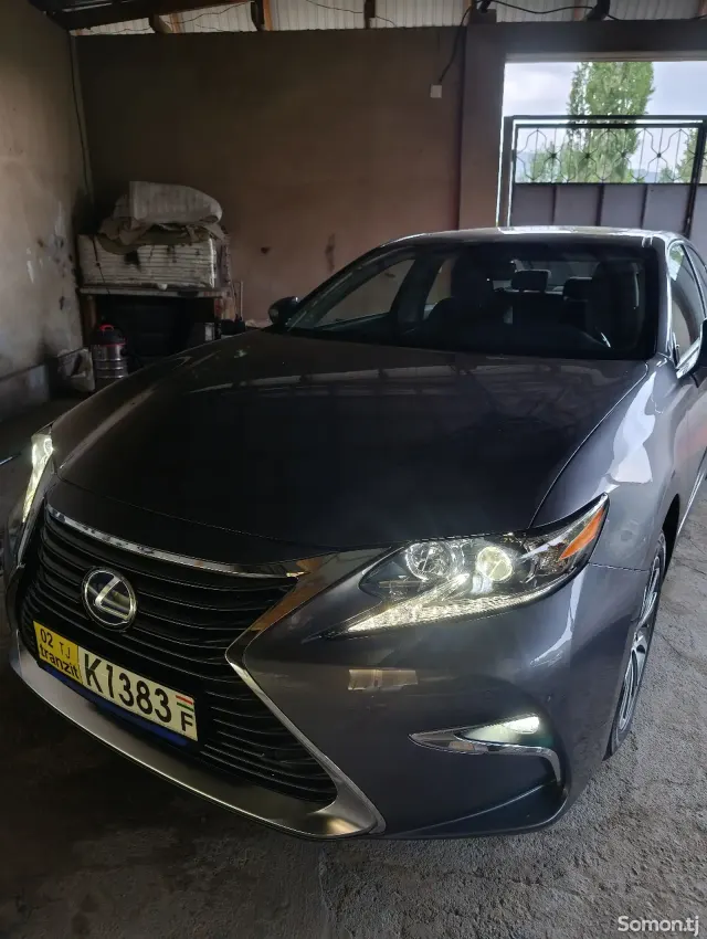 Lexus ES series 2016 · 3.0 AT