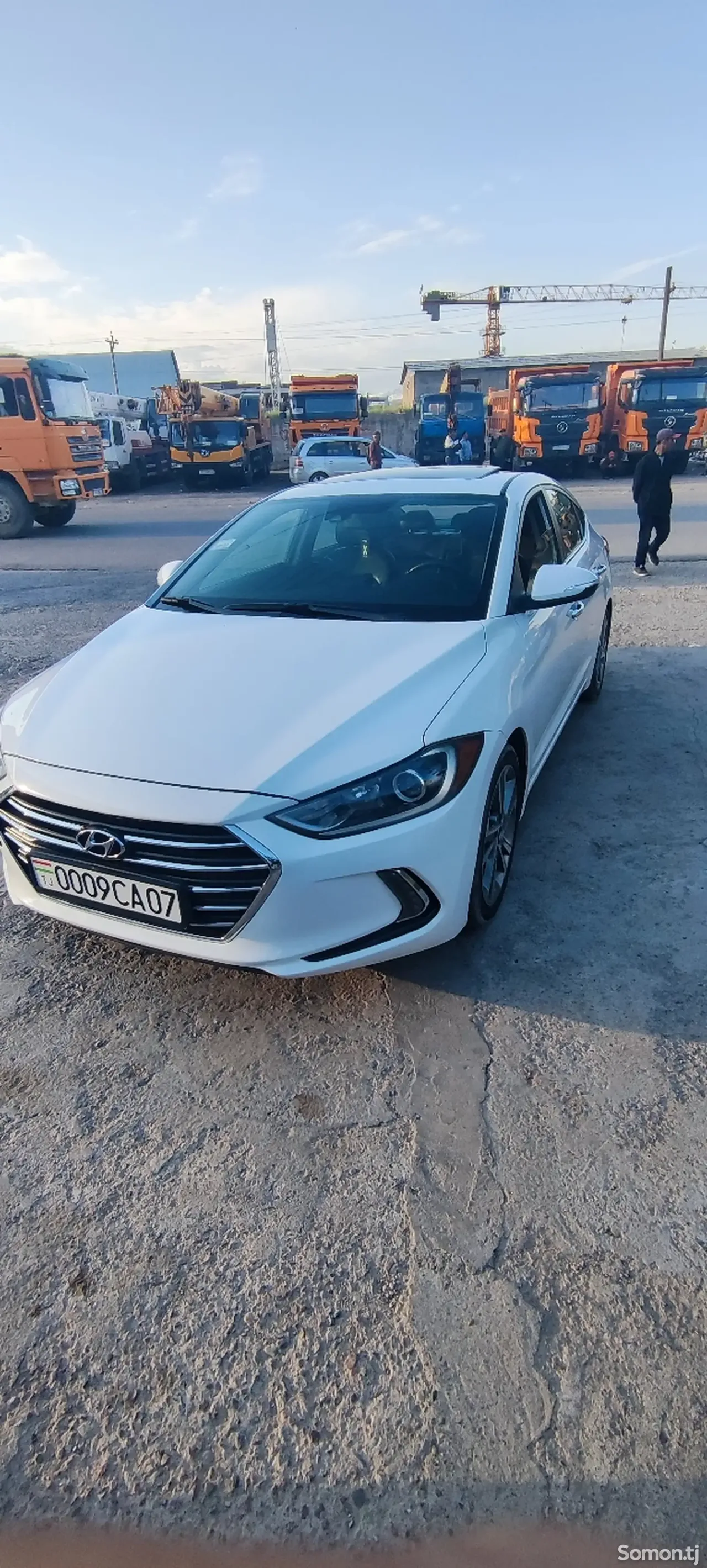 Hyundai Elantra 2017 · 2.0 AT