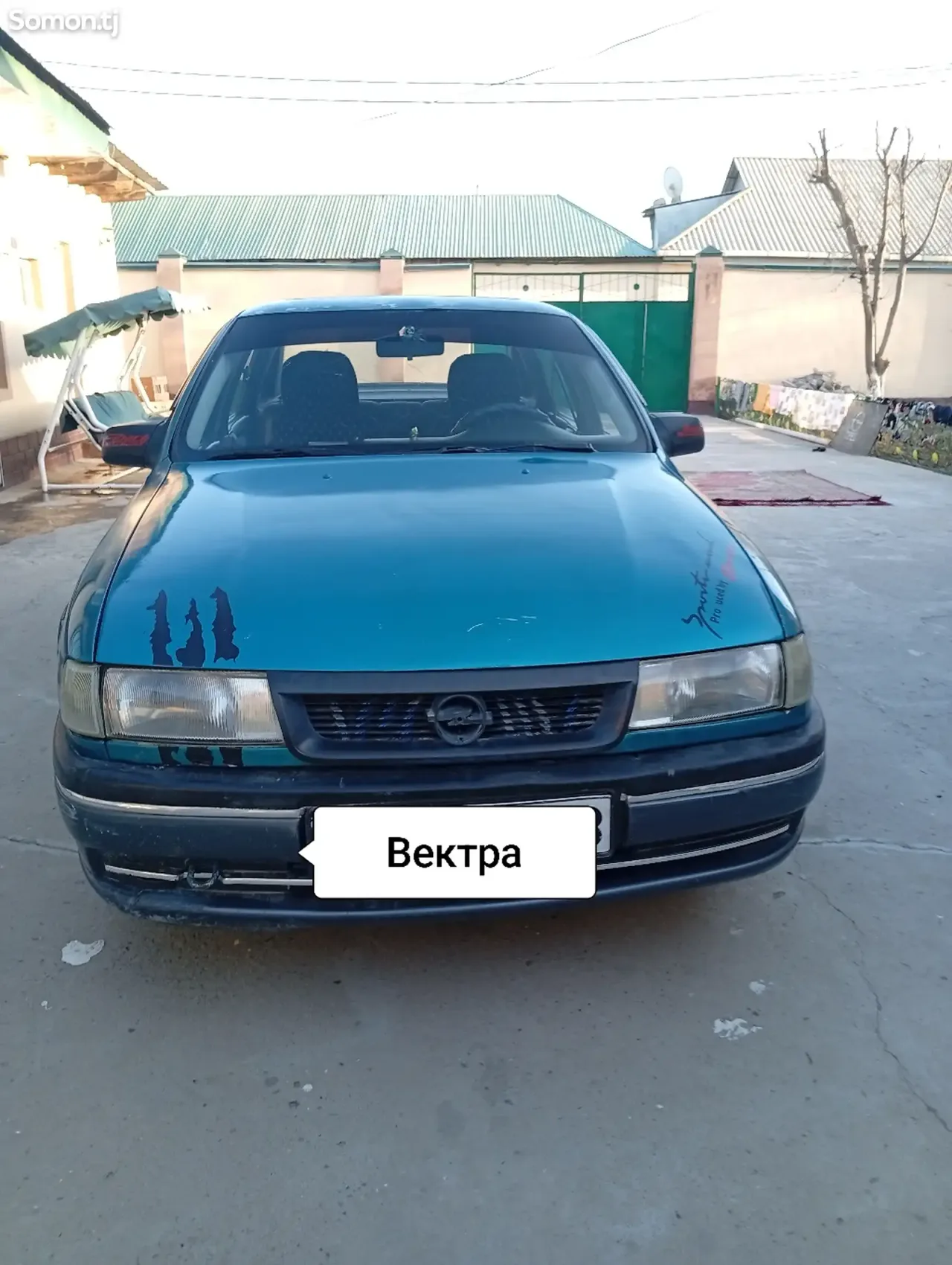 Opel Vectra A 1993 · 0.6 MT