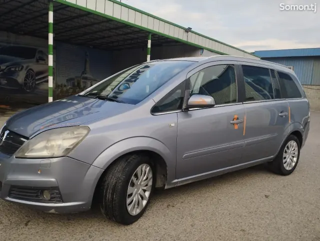 Opel Zafira 2007 · 1.9 AT