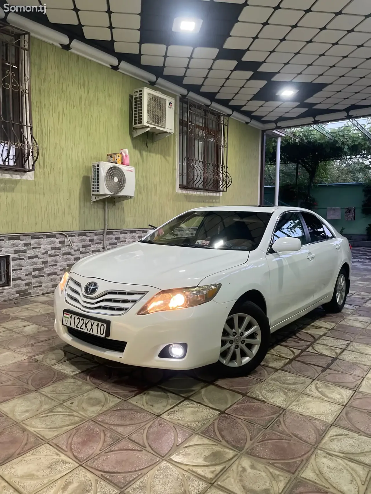 Toyota Camry 2010 · 2.5 AT