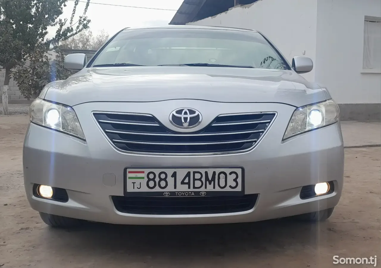 Toyota Camry 2008 · 2.4 AT