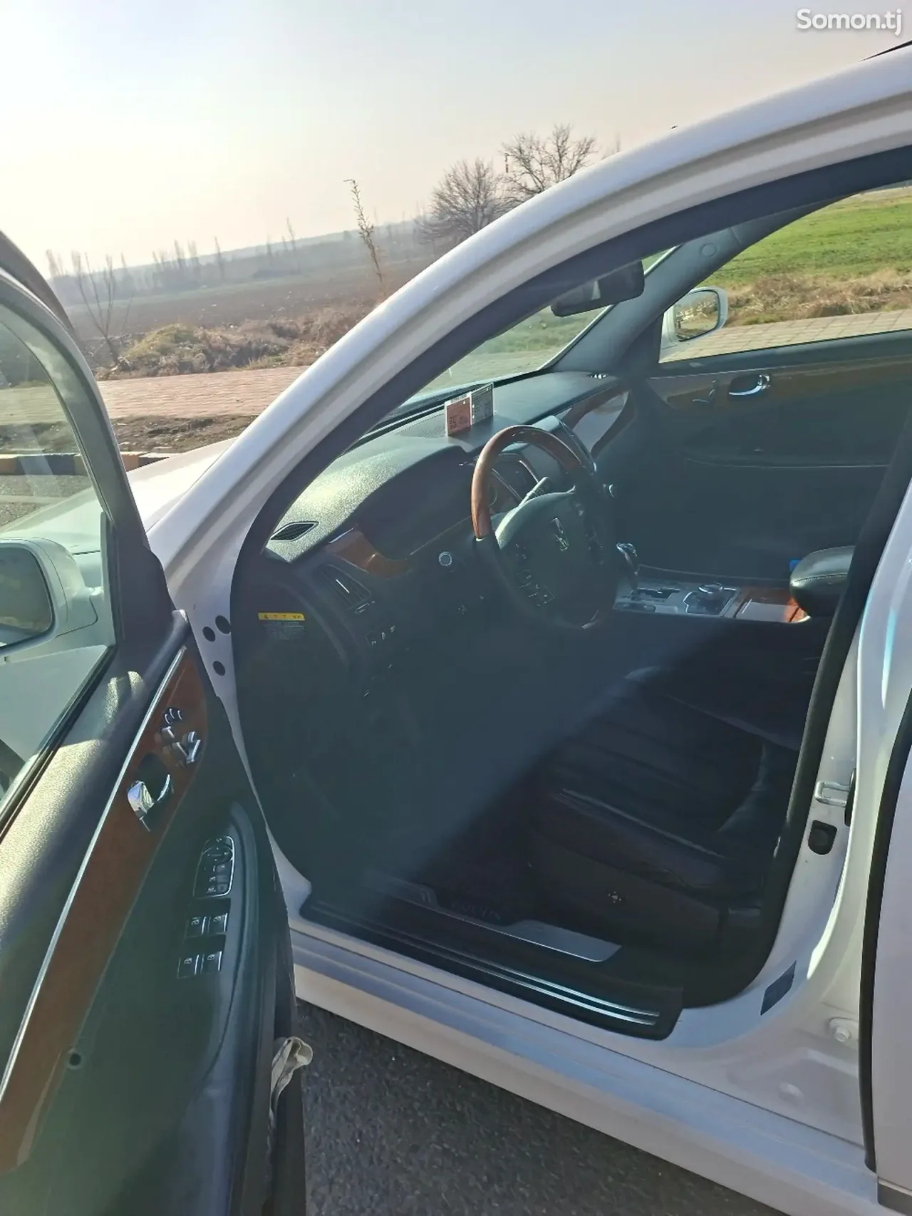 Hyundai Equus 2011 · 3.8 AT