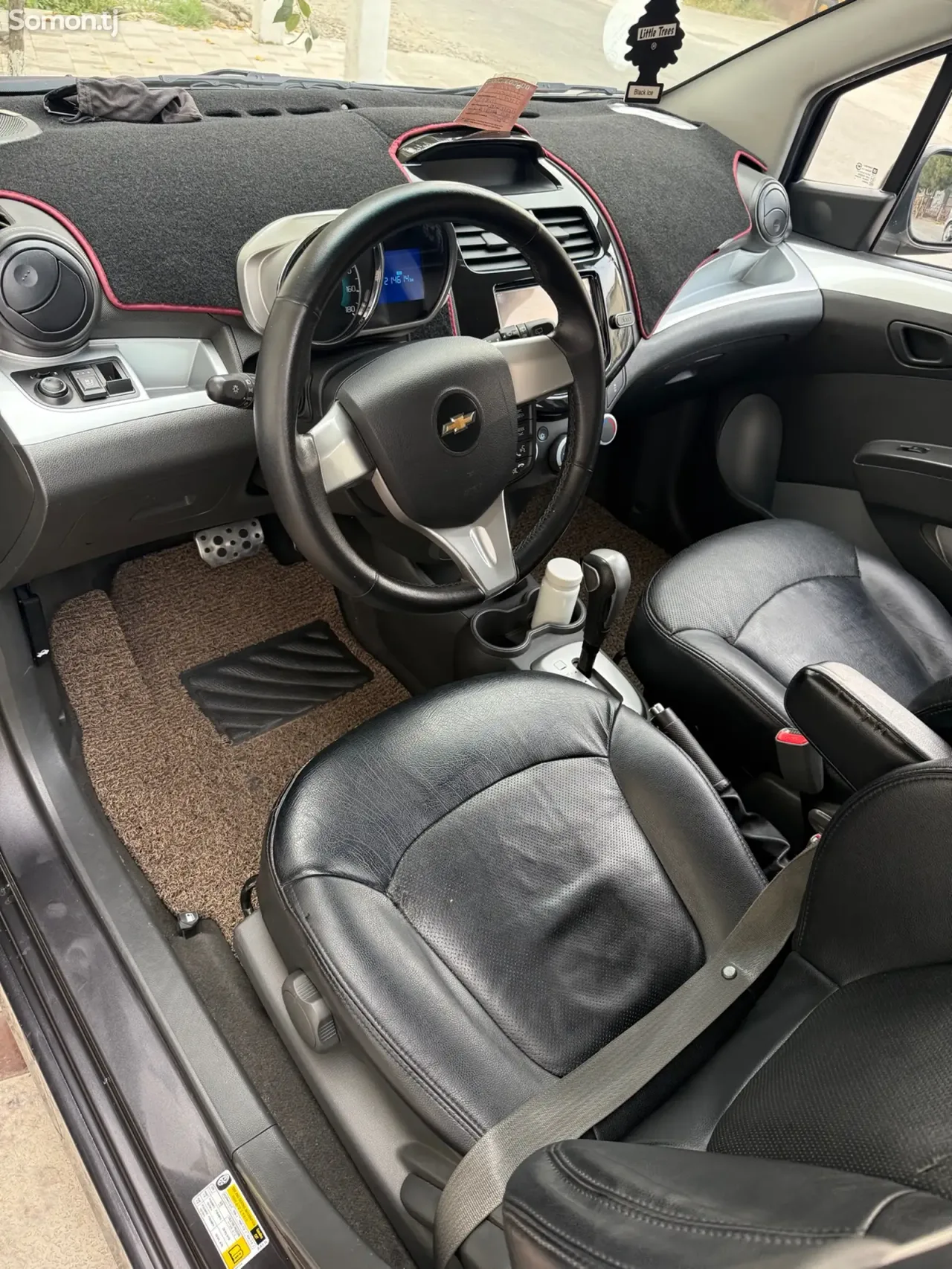 Chevrolet Spark 2014 · 1.0 AT