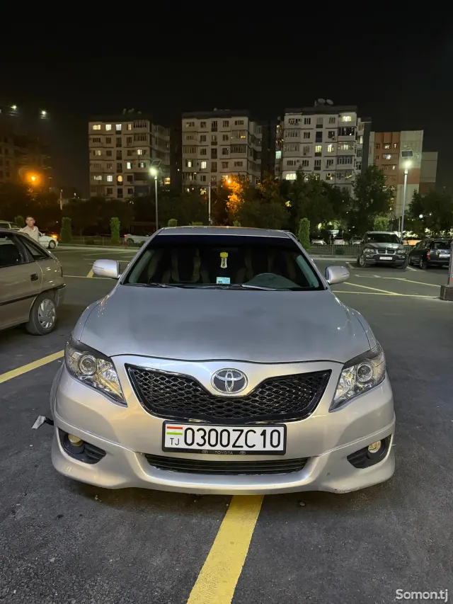 Toyota Camry 2011 · 2.5 AT