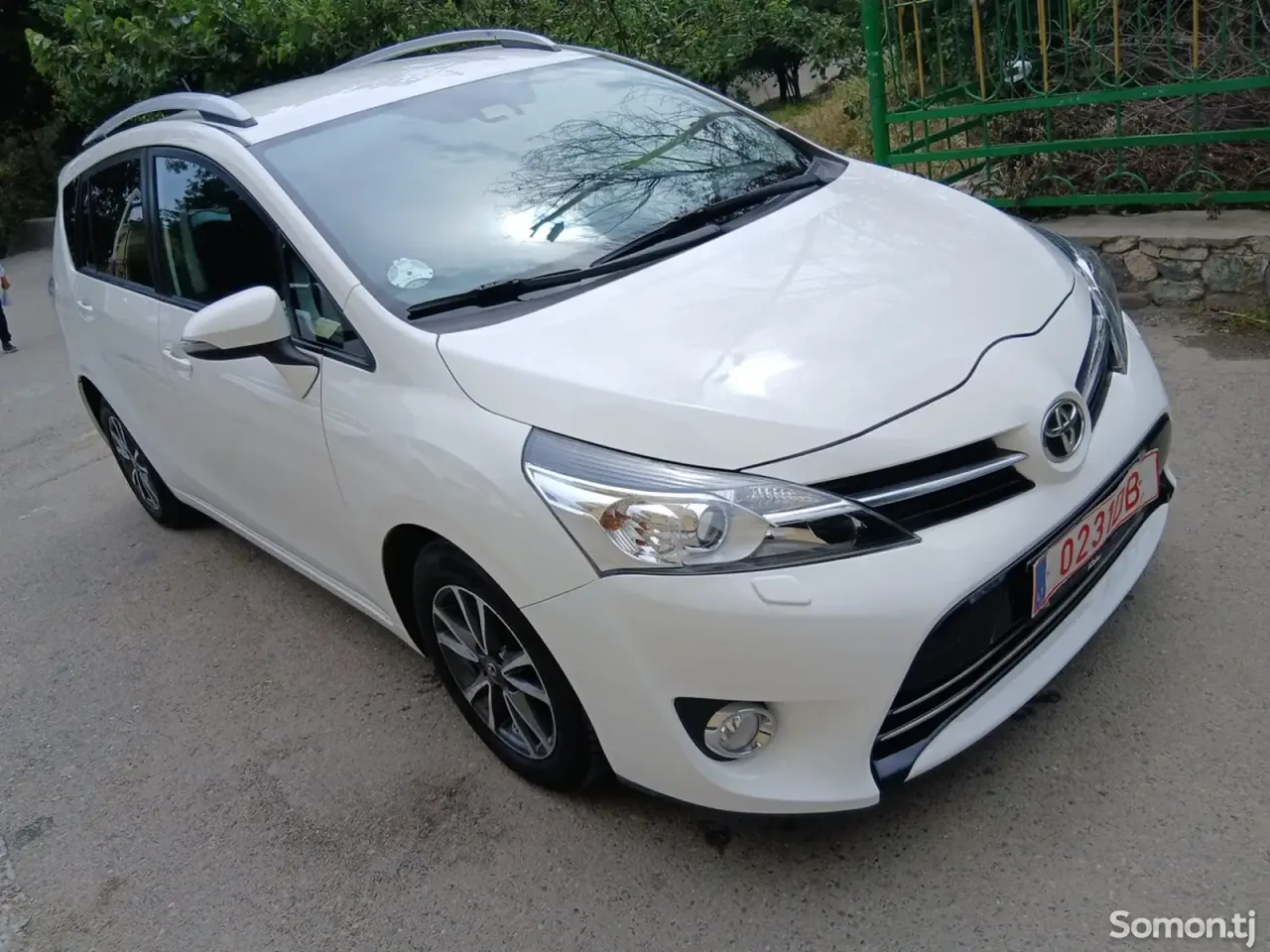 Toyota Verso 2016 · 1.6 MT