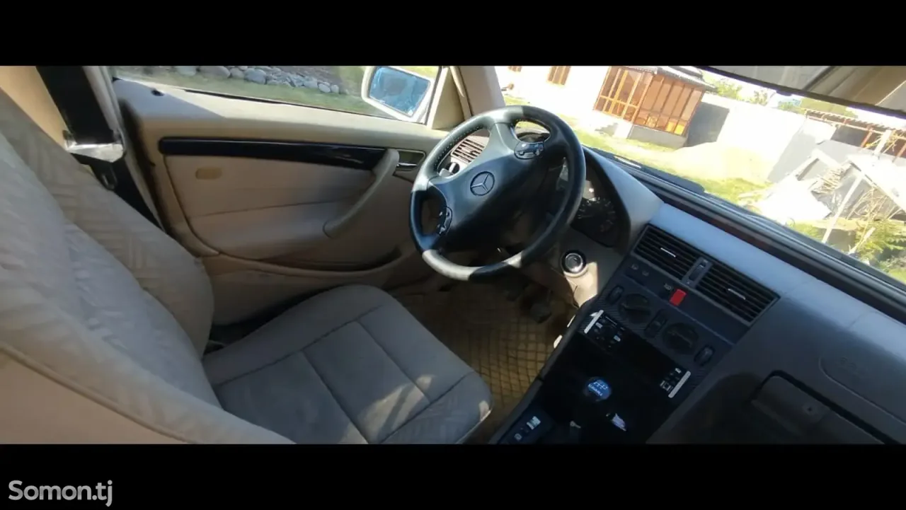 Mercedes-Benz C class 1995 · 1.8 MT