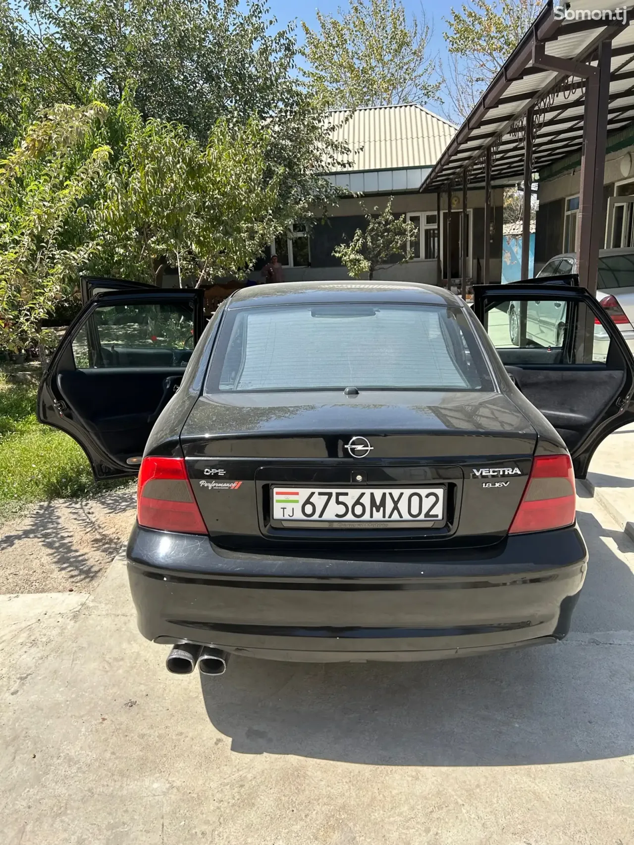 Opel Vectra B 1999 · 1.6 MT