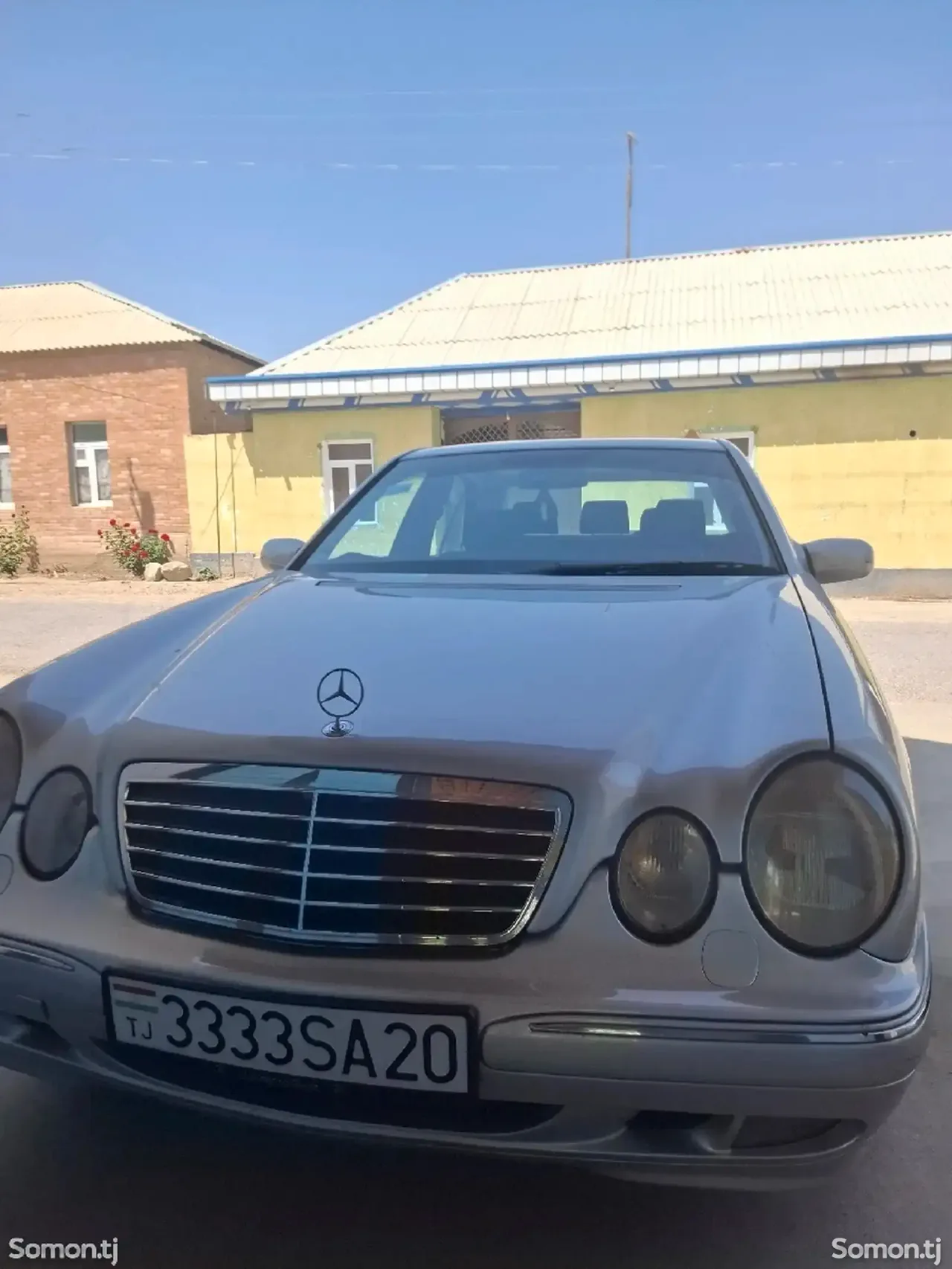 Mercedes-Benz E class 2000 · 2.4 AT