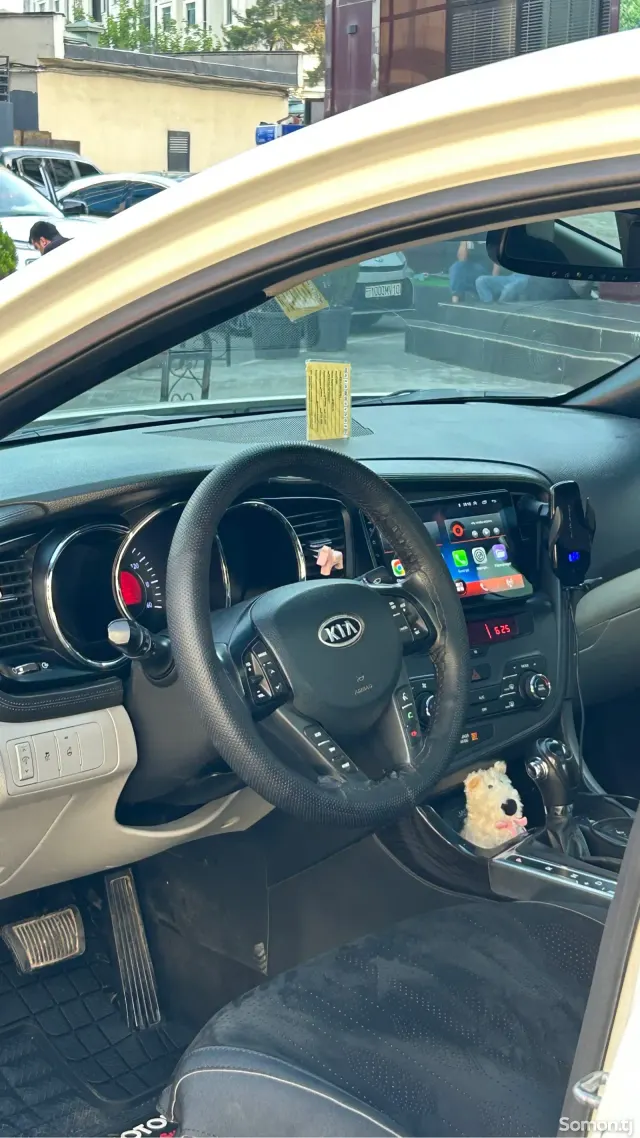 Kia K5 2012 · 2.4 AT