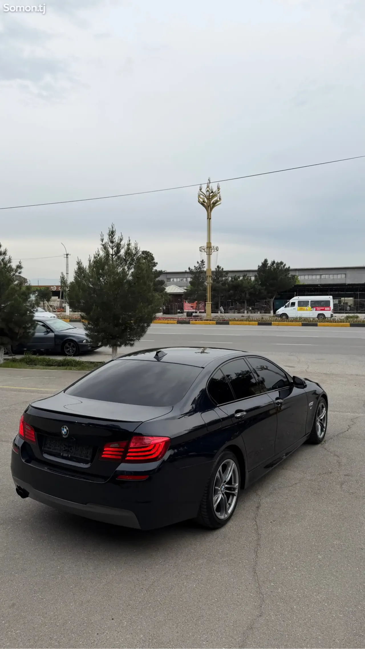 BMW 5 series 2015 · 3.0 AT