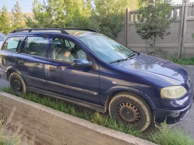 Opel Astra G 1999 · 1.6 MT