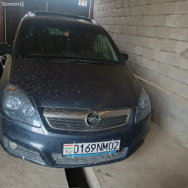 Opel Zafira 2007 · 1.9 AT