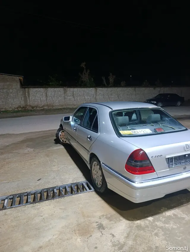 Mercedes-Benz C class 1998 · 2.0 MT