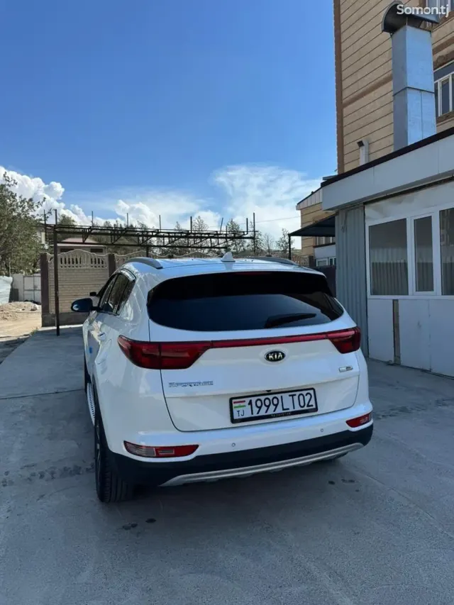 Kia Sportage 2016 · 2.0 AT