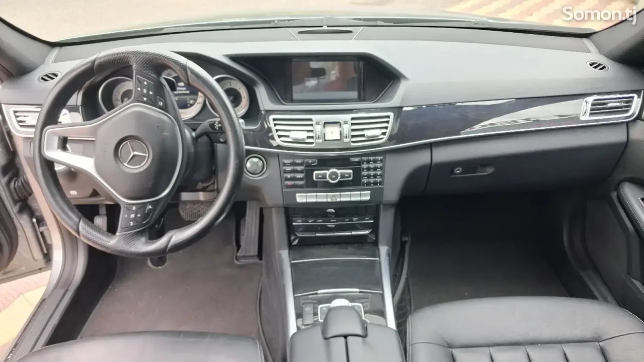 Mercedes-Benz E class 2014 · 2.5 AT