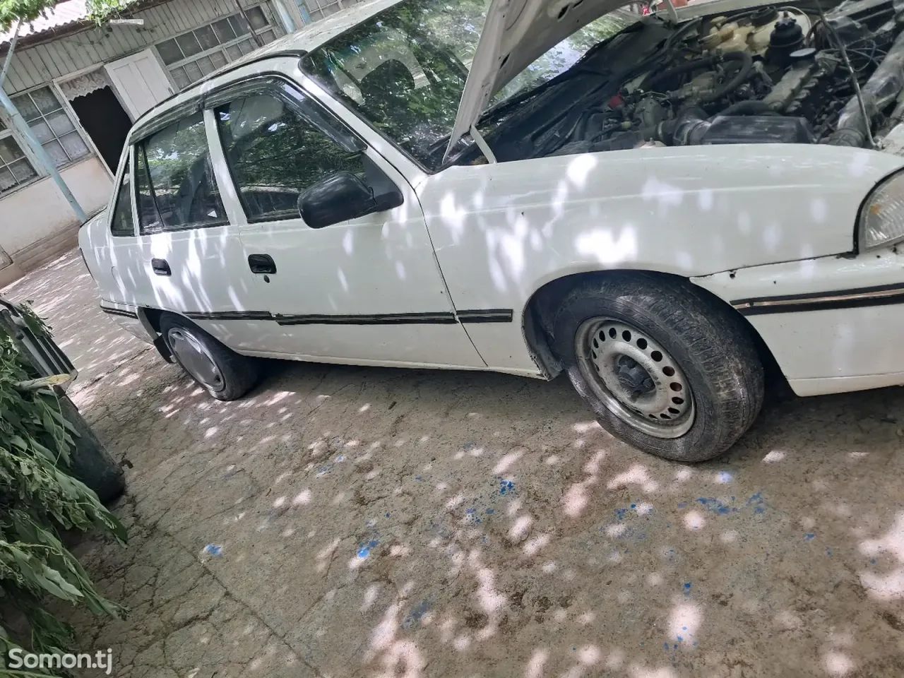 Daewoo Nexia 1997 · 1.5 MT