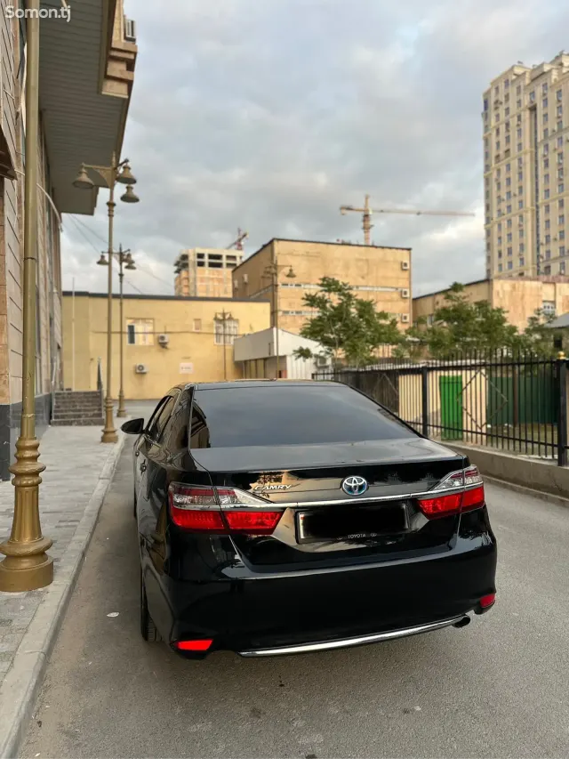 Toyota Camry 2015 · 2.5 AT