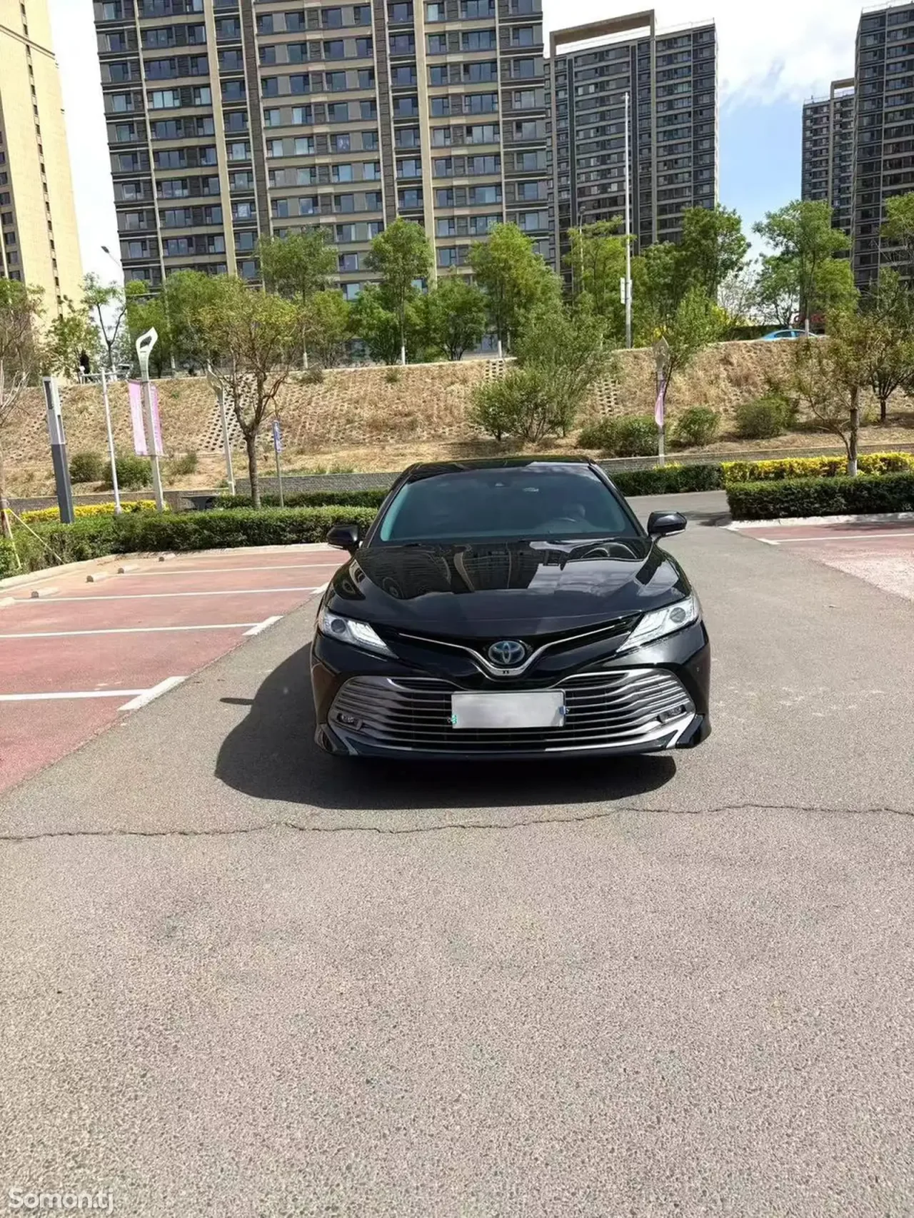 Toyota Camry 2018 · 2.5 AT