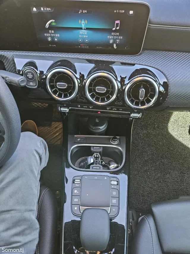 Mercedes-Benz A class 2020 · 1.9 AT