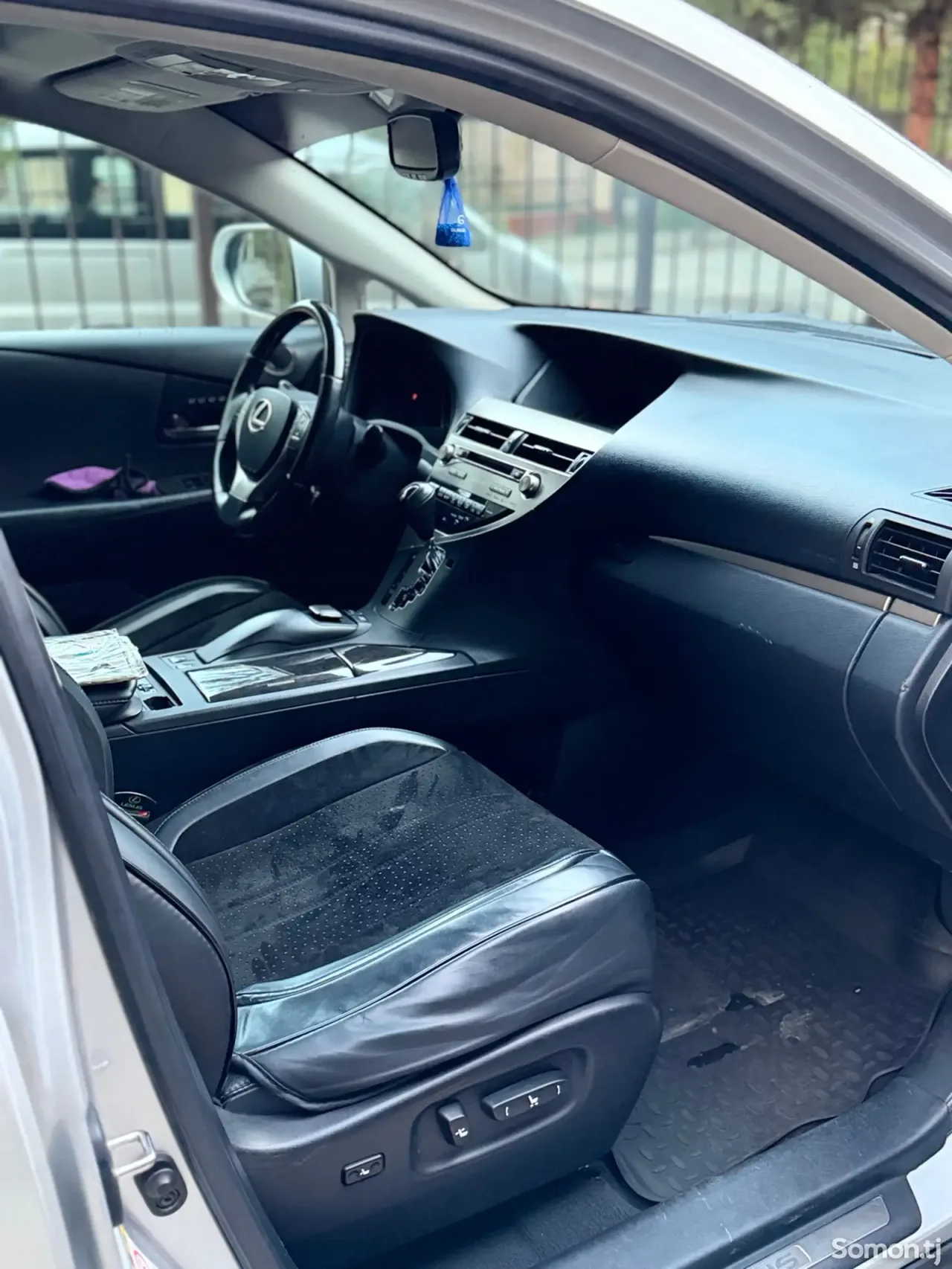 Lexus RX series 2013 · 3.5 AT