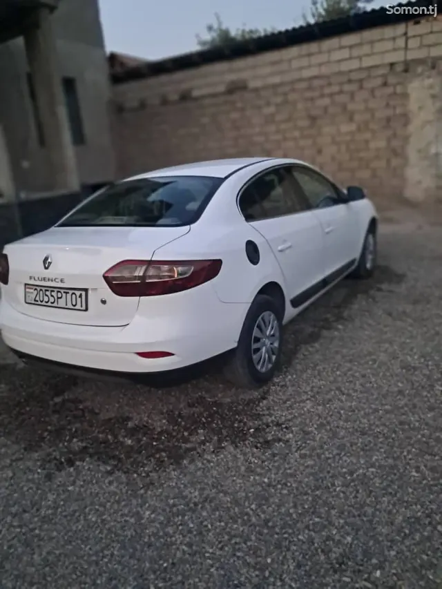 Renault Fluence 2015 · 2.0 MT