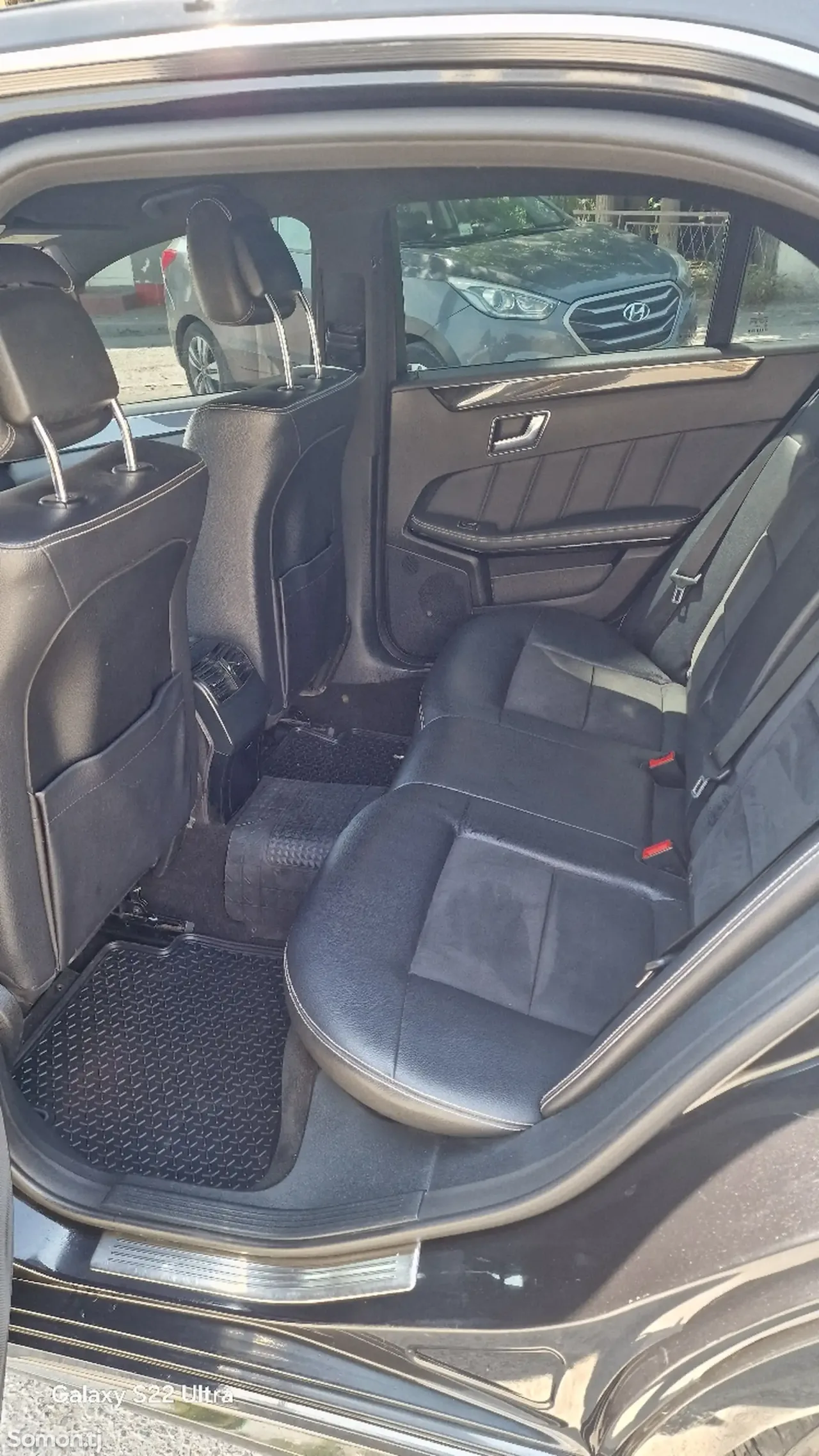 Mercedes-Benz E class 2012 · 2.2 AT